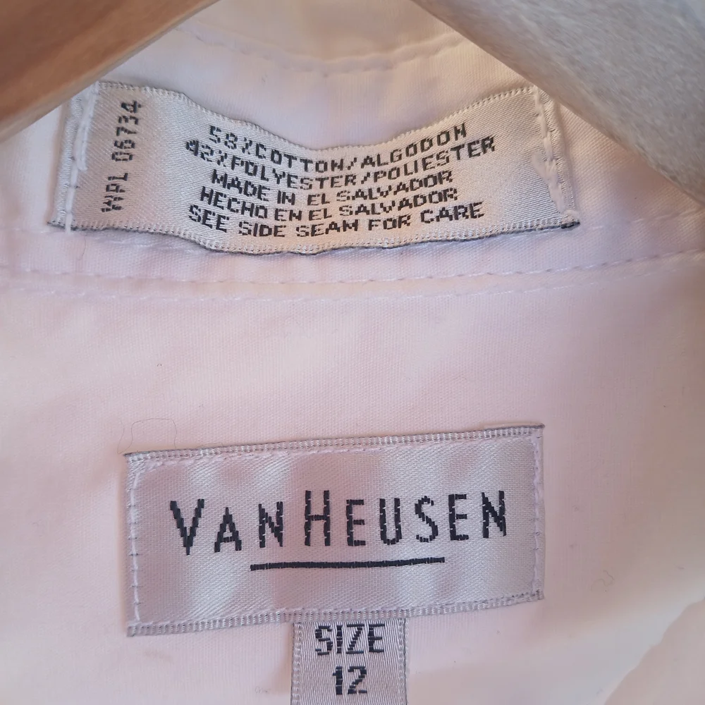 Van Heusen White Button-Up Shirt Size 12 Boys